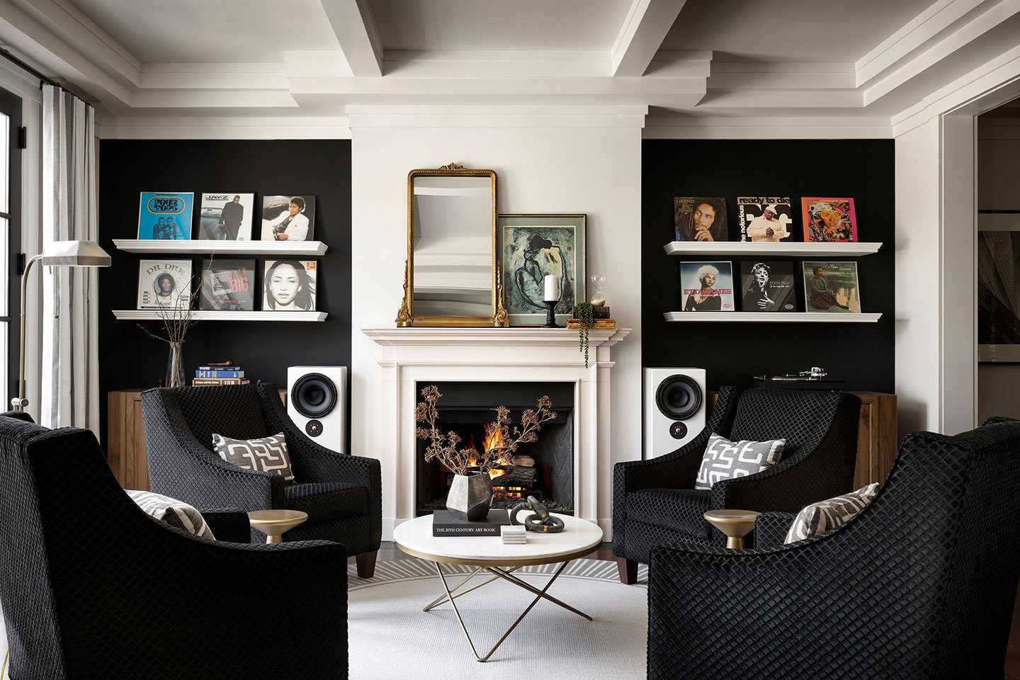 24 Stunning Large Wall Decor Ideas to Elevate Your Living Room with Colorful Murals
