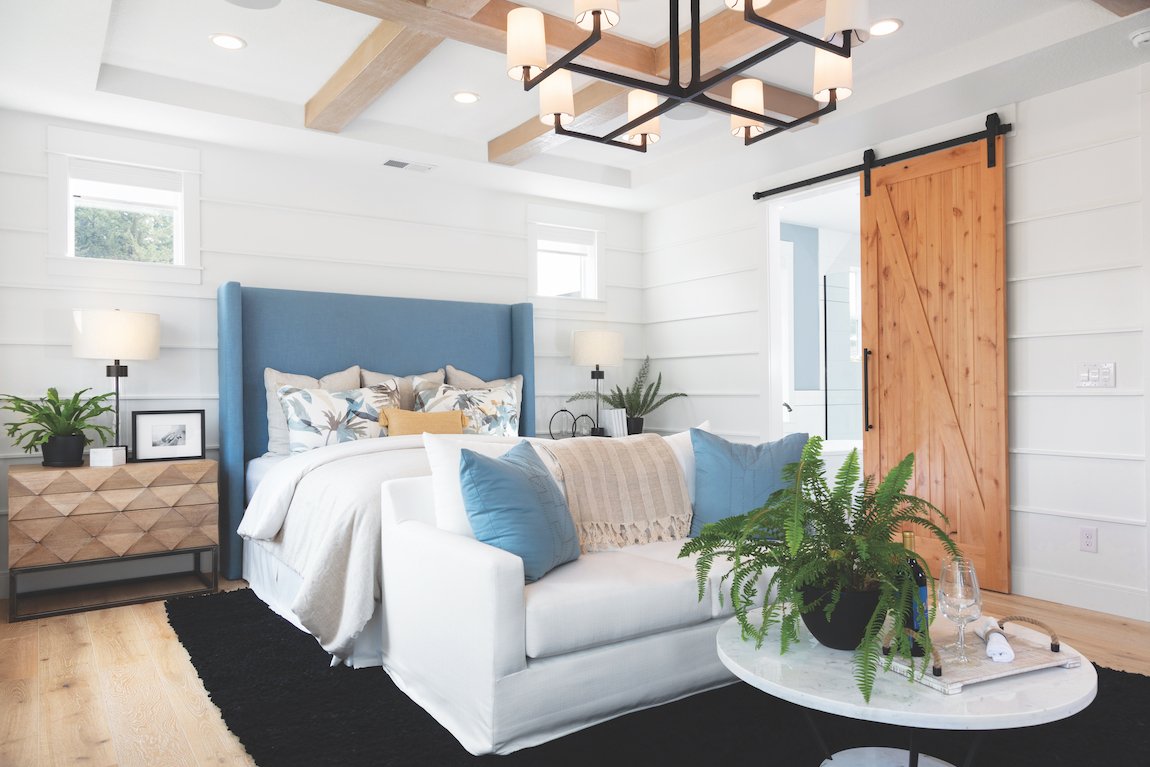 32 Dark Teal Farmhouse Bedrooms: Barn Doors And Industrial Lighting Ideas